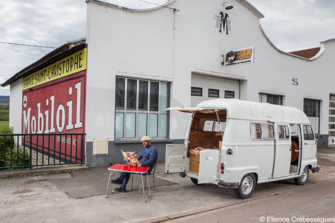 Insolite : Estafette van 1975, quand Renault voulait concurrencer Westfalia !